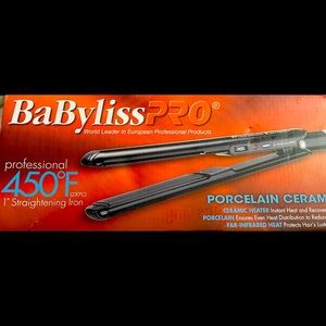 BaByliss Pro flat iron NIB
